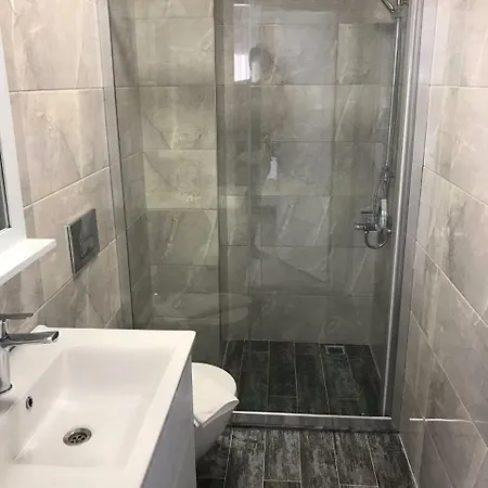 Muharrembey Hotel 2*